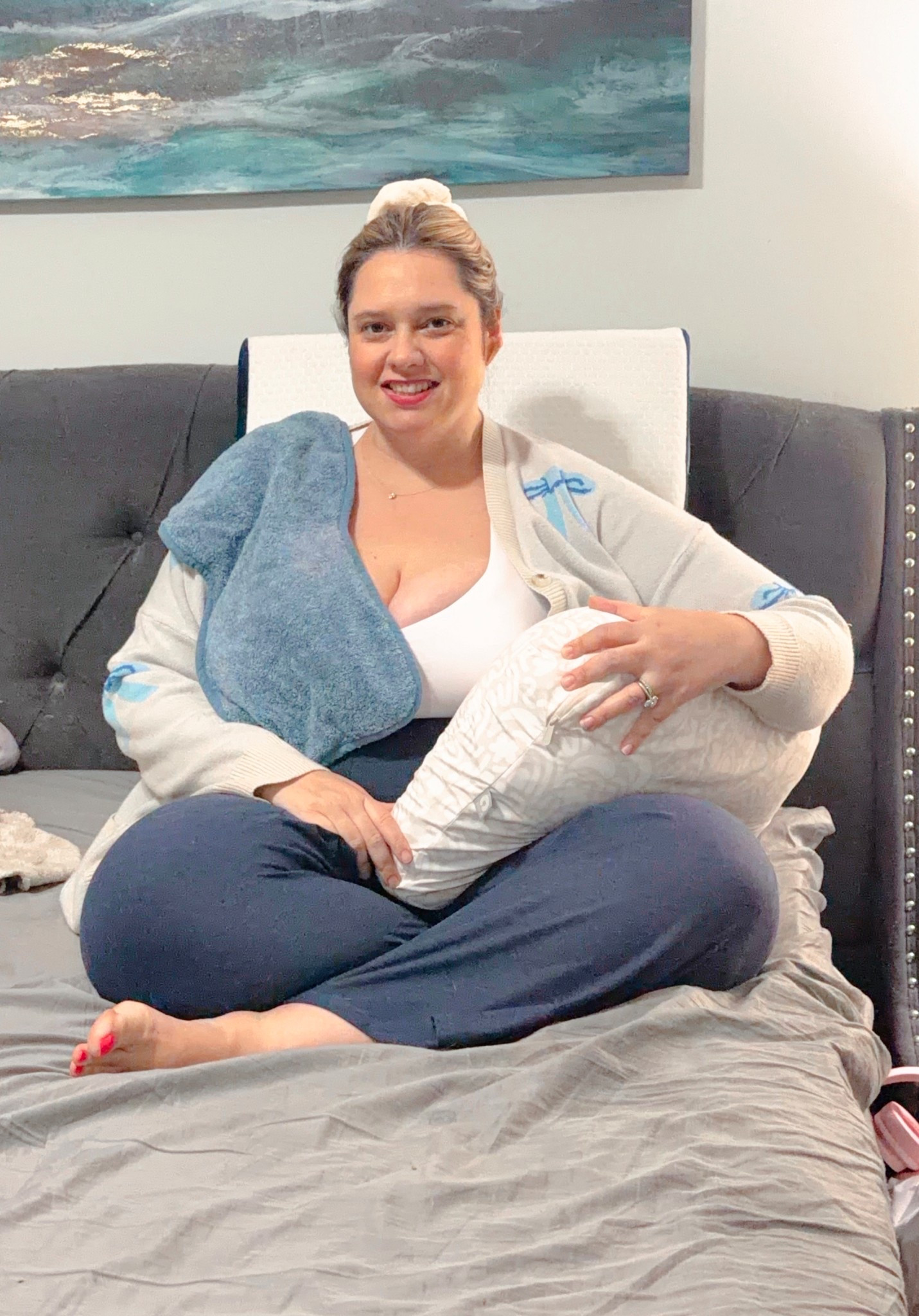 Hi, I’m Amanda and my life exists in small
Increments between pumping sessions 🤪 At least I’m comfortable while pumping round the clock - I’ve been living in Fabletics cloud jersey pieces lately 

#LTKdayinmylife #LTKootd #LTKmomlife