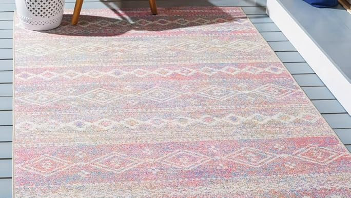 SAFAVIEH Summer Collection 5'3' x 7'6' Ivory / Pink SMR498A Boho Indoor/ Outdoor Non-Shedding Eas... | Amazon (US)