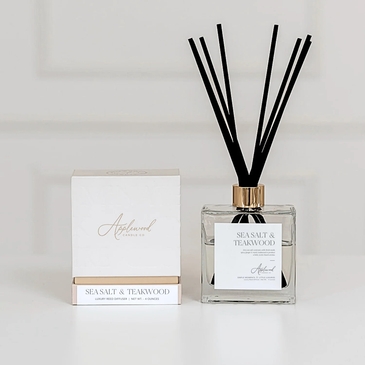 SEA SALT & TEAKWOOD | Luxury Home Fragrance | Applewood Candle Co.