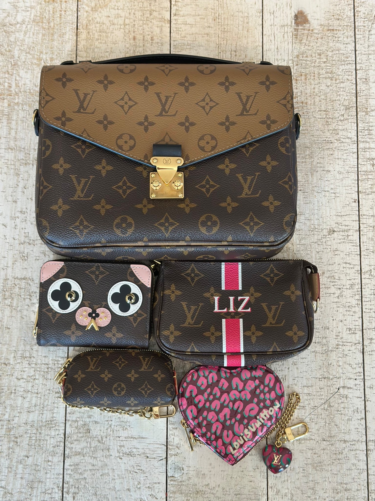 Post Blizzard bag of the day is the LV Pochette Metis in Reverse Monogram. Slgs include my heritage mini pochette, dog zippy coin, lipstick case and Stephen Sprouse heart coin.

#LTKdayinmylife #LTKOver40 #LTKPetite