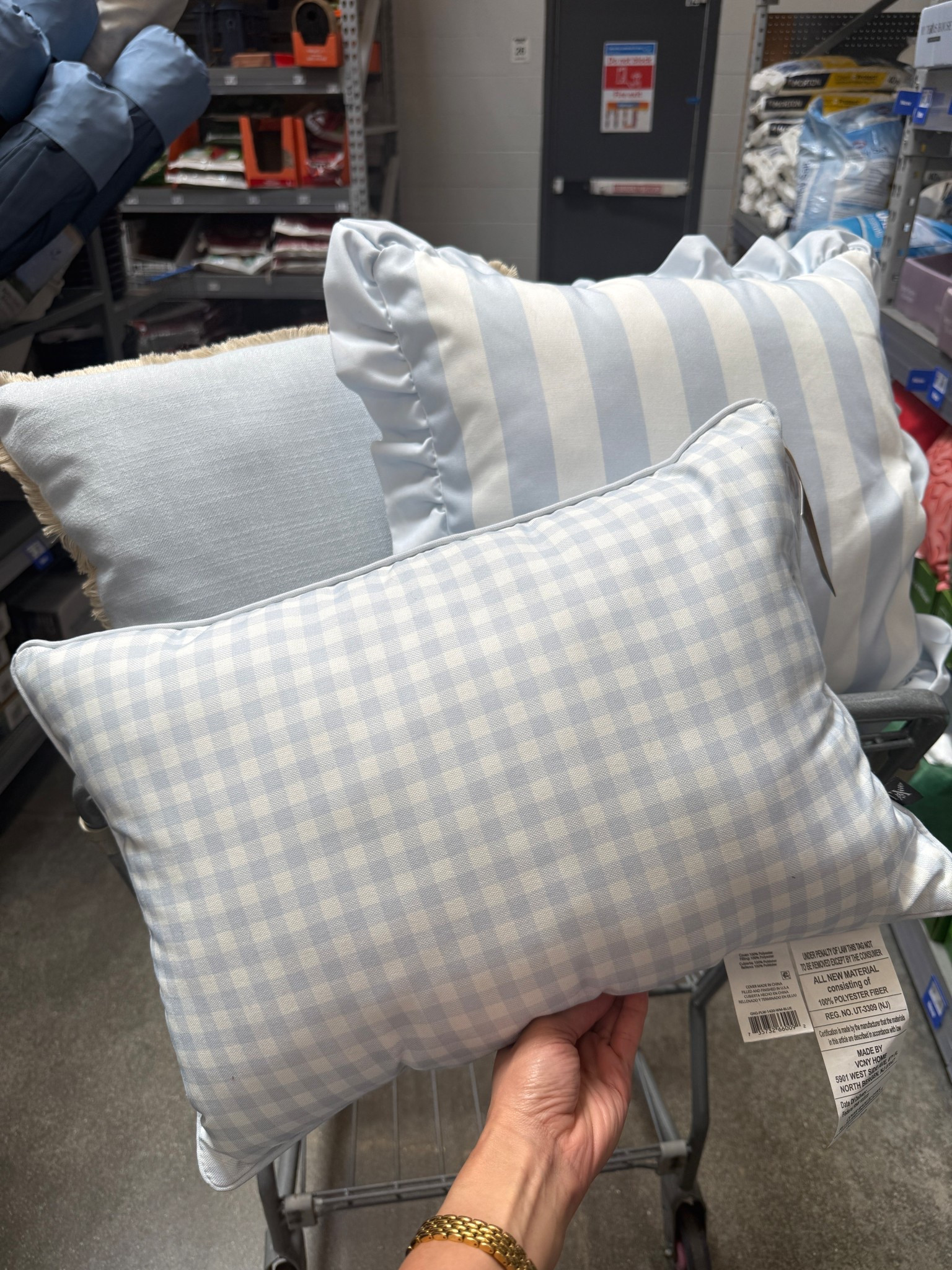 Outdoor pillows for spring! Spruce up your patio furniture with these light blue pillows! 💙
Outdoor decor
Outdoor furniture 
Stripes
Checkered 
Plaid 
Patio



#LTKHome #LTKSeasonal