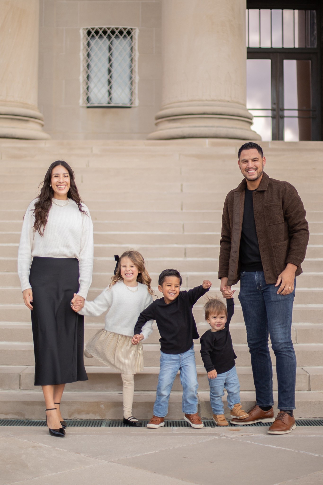 Family pictures 2025❤️✨

#LTKKids #LTKFamily #LTKStyleTip