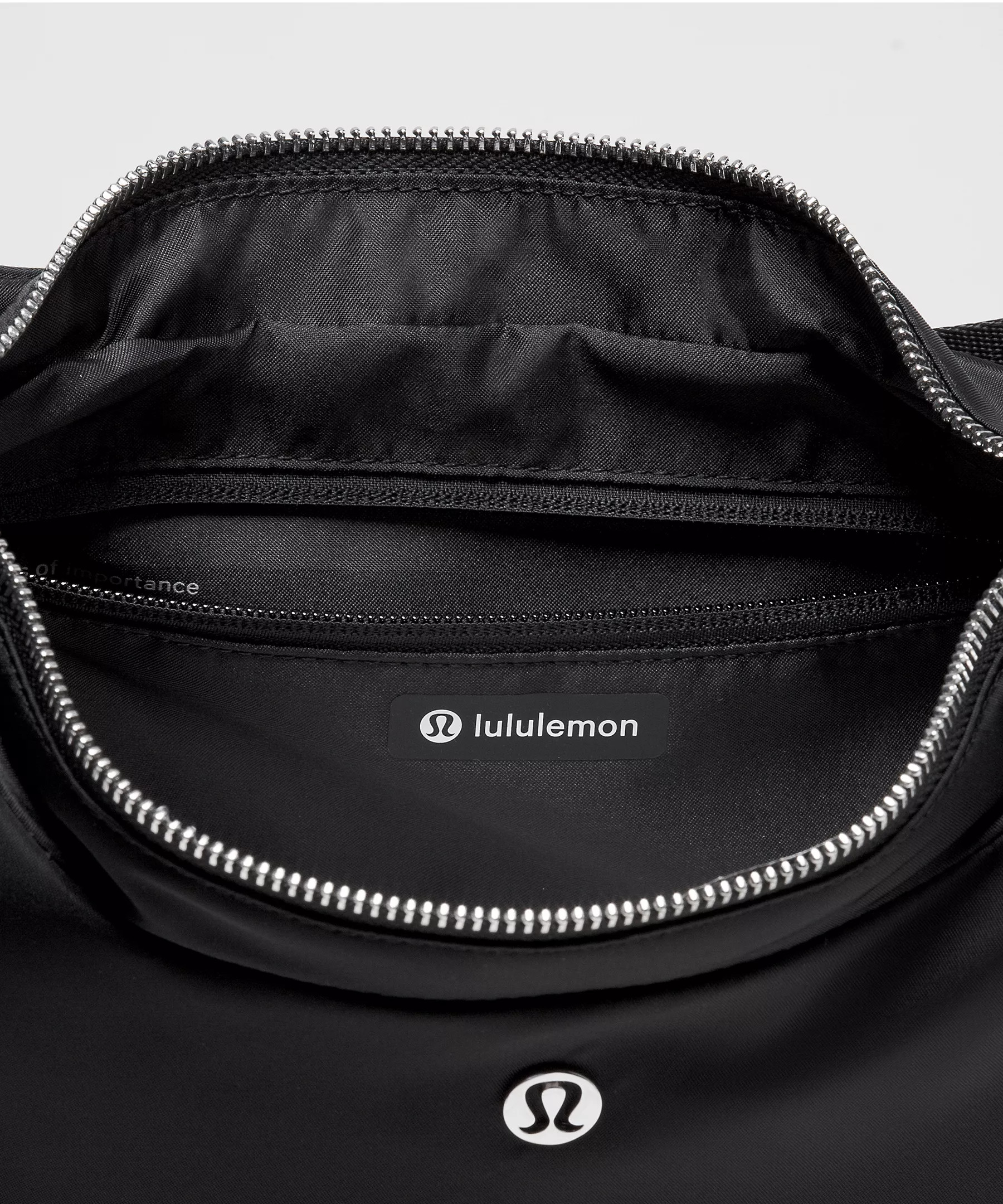 City Essentials Shoulder Bag 4L | Lululemon (US)