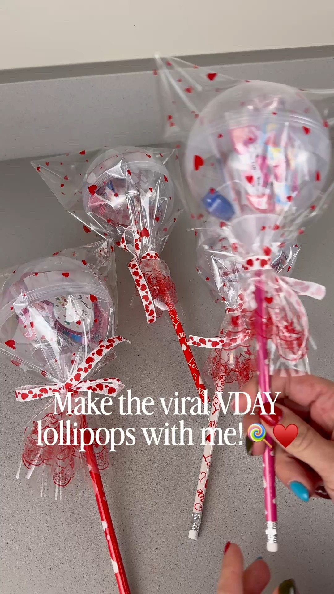 Creating a little magic with these viral VDAY lollipops. I found the best ones on Amazon for the best price! TRUST ME!👏🏼🤩 
