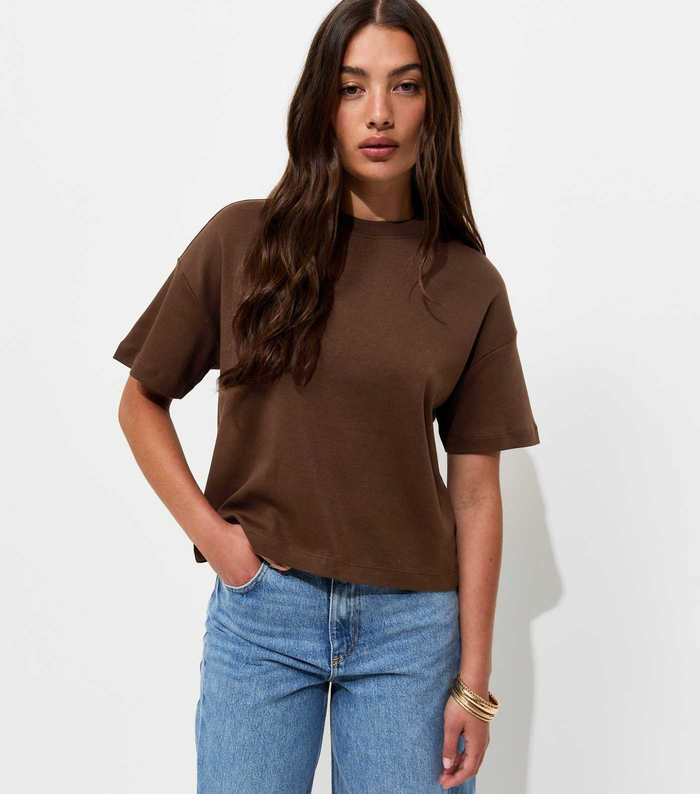Premium Dark Brown Heavyweight Cotton Boxy T-Shirt | New Look | New Look (UK)