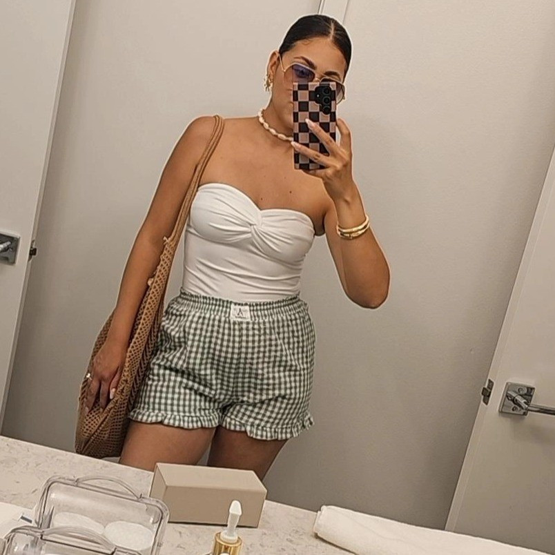Vacation outfit inspo. Comfy but still cute. 

