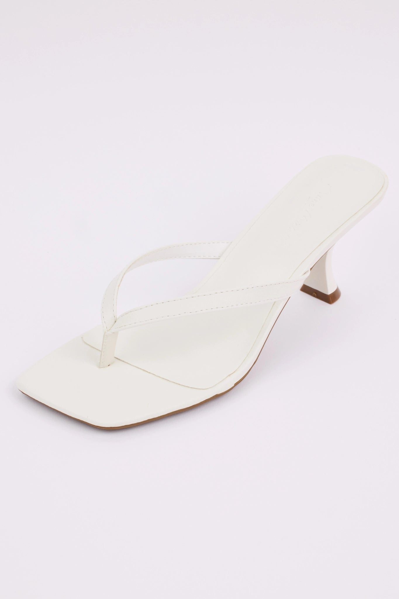 Lindy Heels- White | Avara