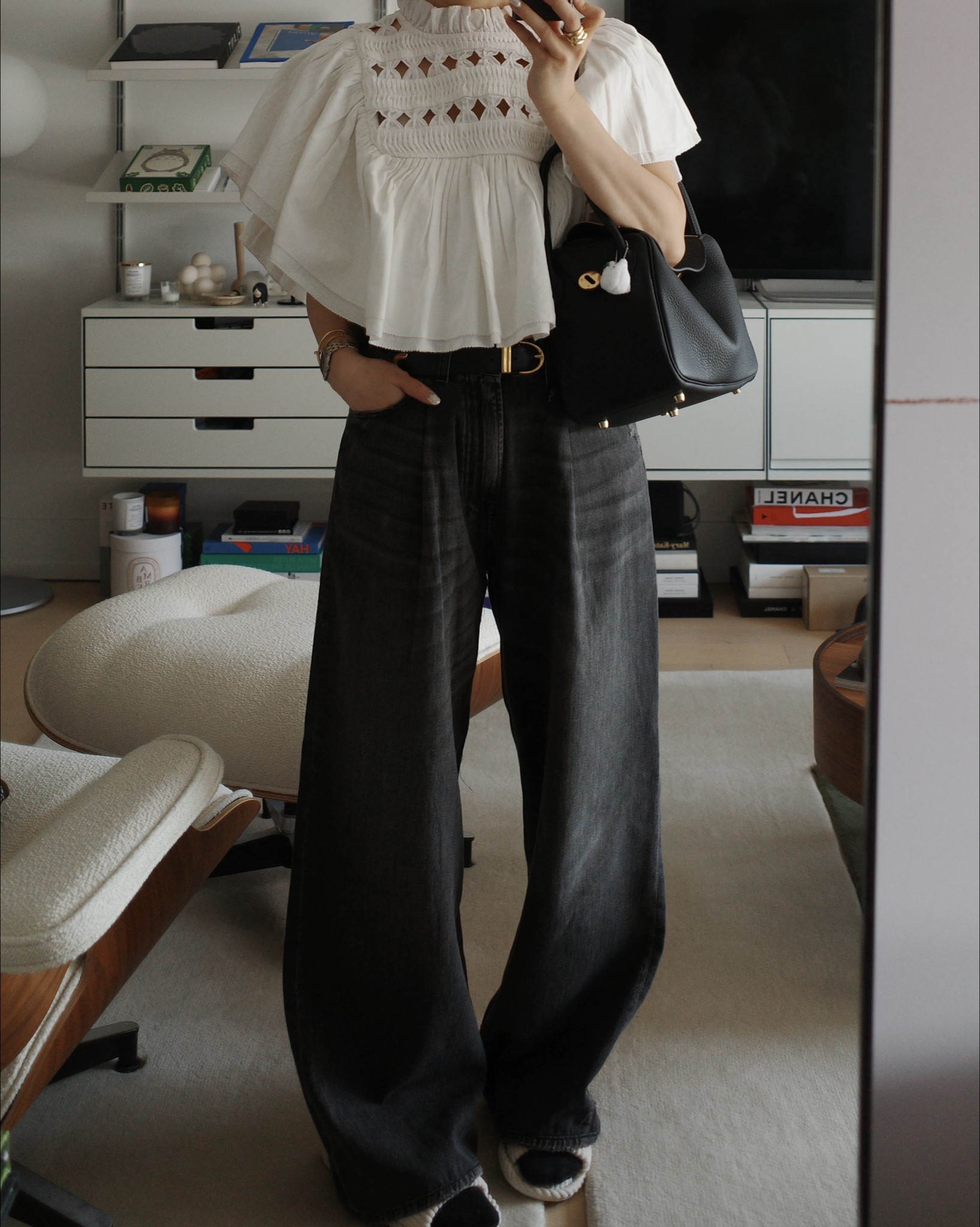 S/S uniform! White top & jeans 🤍💙

#LTKSeasonal #LTKStyleTip