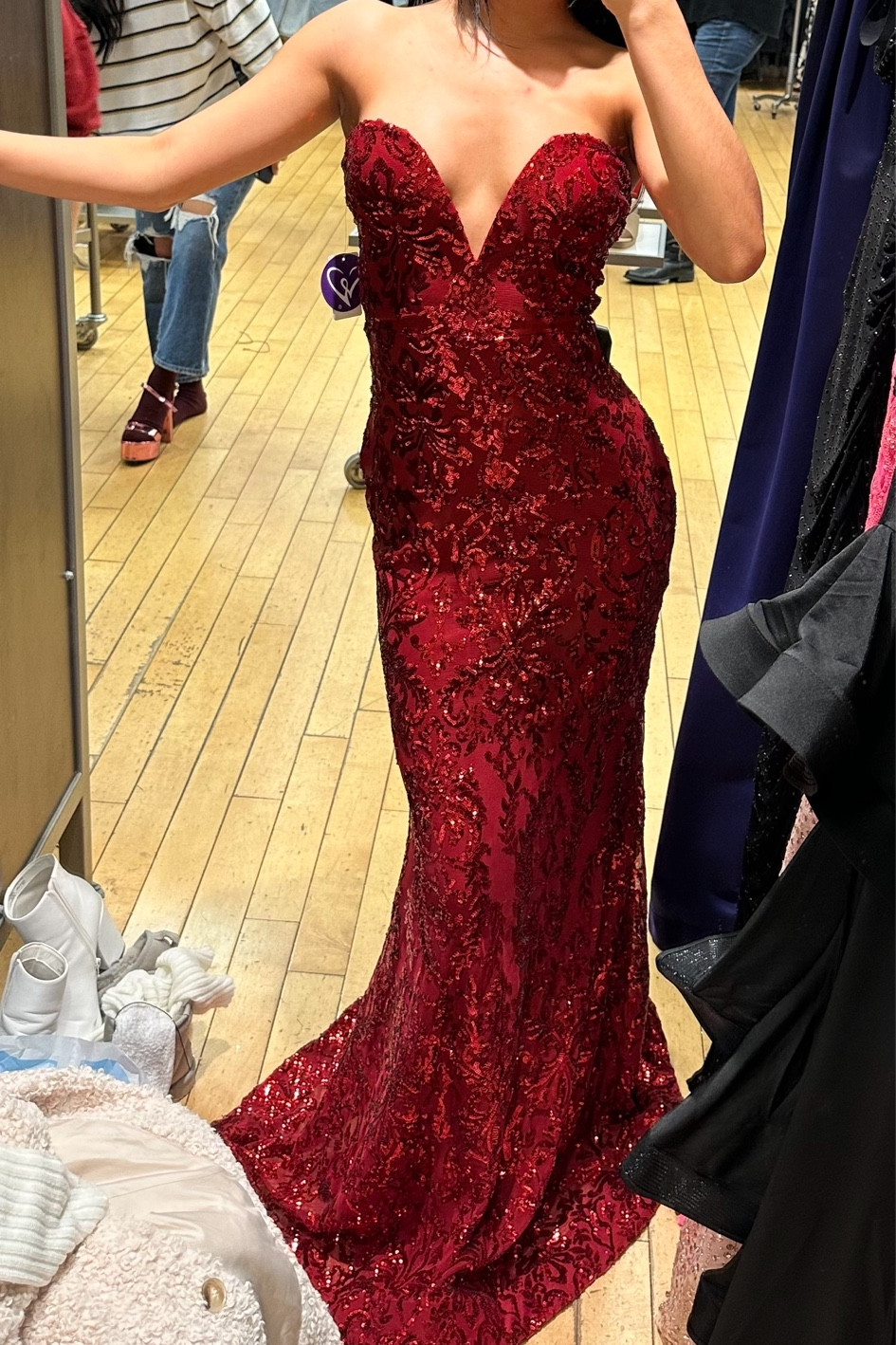 This dress is a man EATER 😏😏