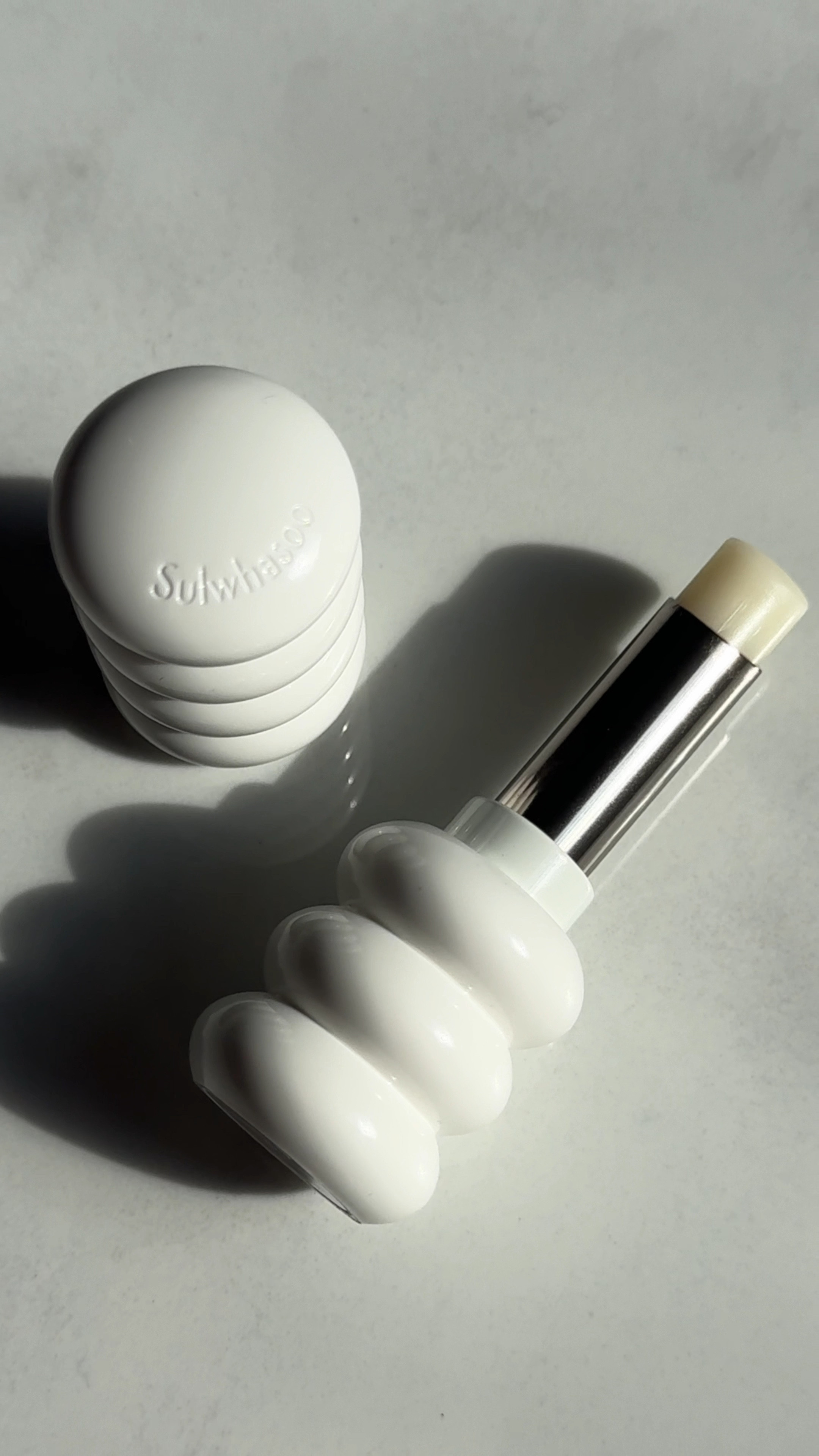 Bougie lip balm alert! Check out this packaging! I wish it was refillable. Sulwhasoo Glowing Lip Balm is here to level up your pout! Infused with Ginseng Seed Oil for that natural plump and wrinkle-smoothing magic. 🪄 ✨ 

#LuxuryLips #GlowUp 

#LTKFindsUnder50 #LTKStyleTip #LTKBeauty