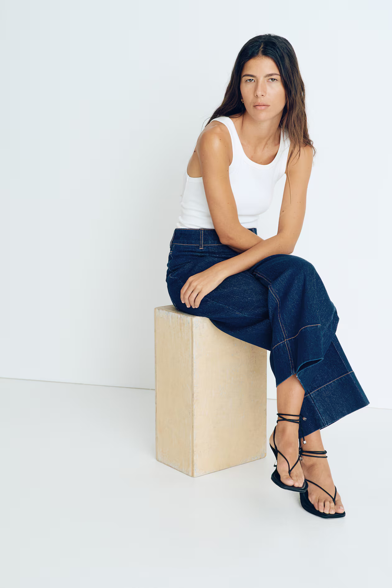 High Rise Wide Leg Cropped Jeans - Dark denim blue - Ladies | H&M US | H&M (US + CA)