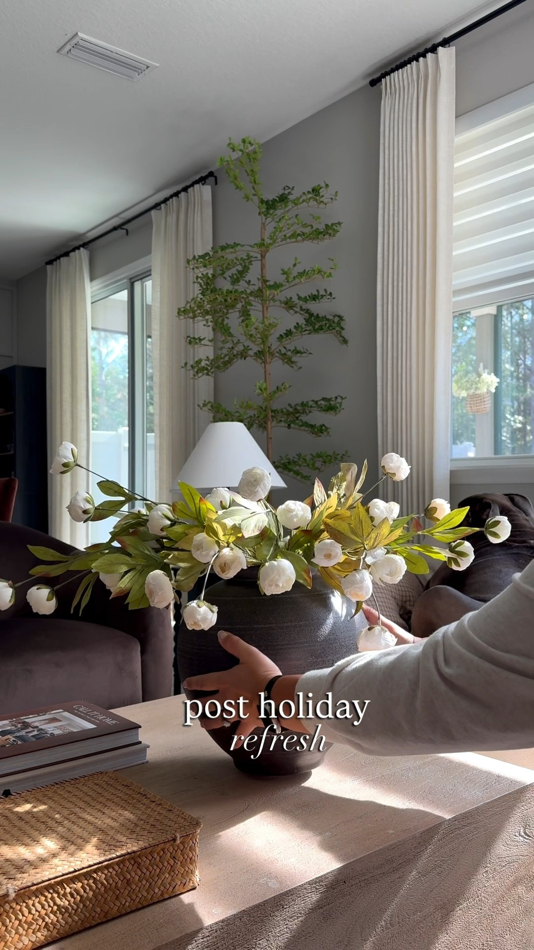 Post holiday refresh with the most beautiful stems (and they’re on sale) 😍😍 
I used 9 in this new target vase. I think 5 would be perfect for a vase with a smaller base. I have the cream color shown here but they’re also a available in tan and pink! 

Post holiday refresh, faux stems, living room styling, coffee table decor, oversized coffee table, side table, living room inspo 

#LTKHome #LTKSeasonal