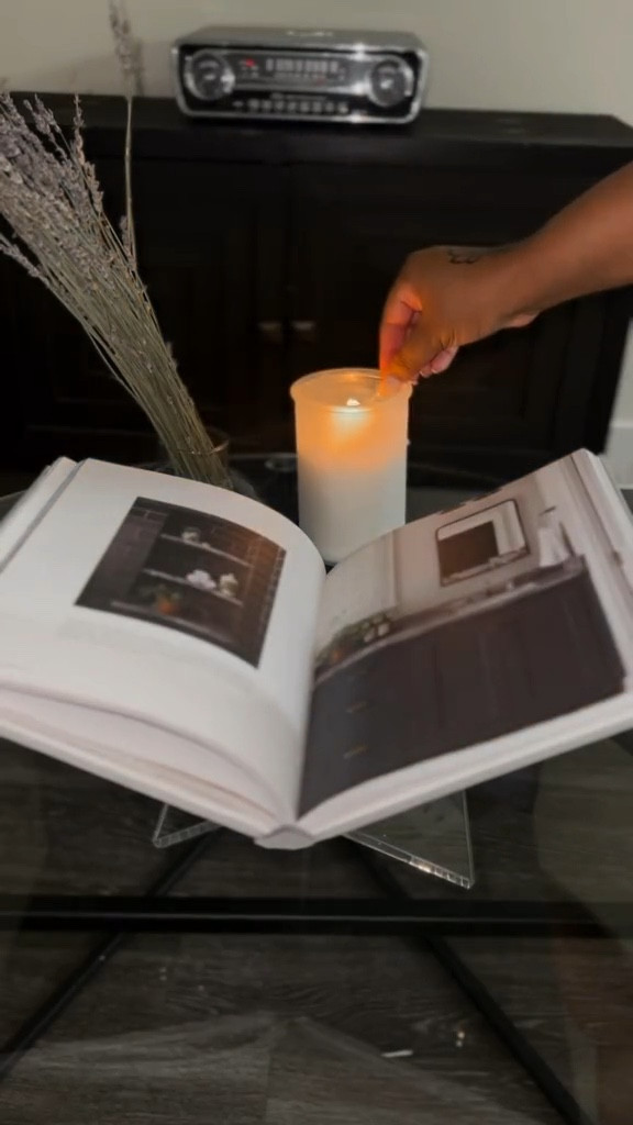 Love new acrylic book stand coffee table stand set up.


#LTKstyletip #LTKFind #LTKhome