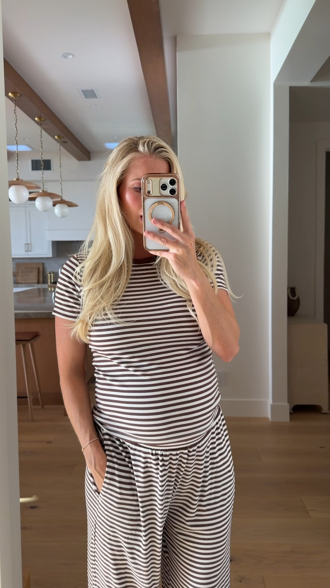 My Abercrombie code is live!! Code AFKATHLEEN for discount on outfit! Wearing a medium in set (sized up for pregnancy), shoes are tts, code “KPGS20!” for discount on bracelet & ring! #kathleenpost

Casual chic look, lounge wear, bump friendly, maternity look



#LTKootd #LTKBump #LTKSeasonal