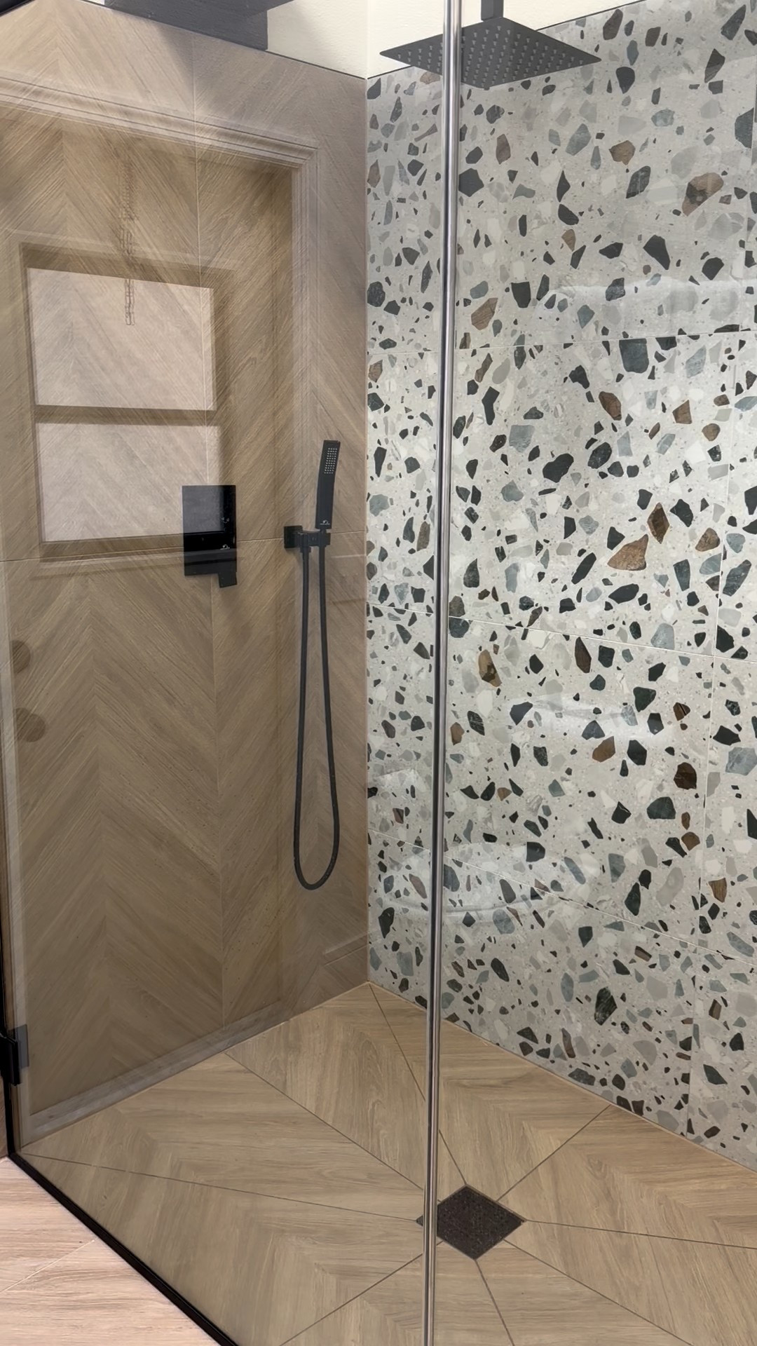 Check out this bathroom at my showing today!

#LTKHome #LTKdayinmylife