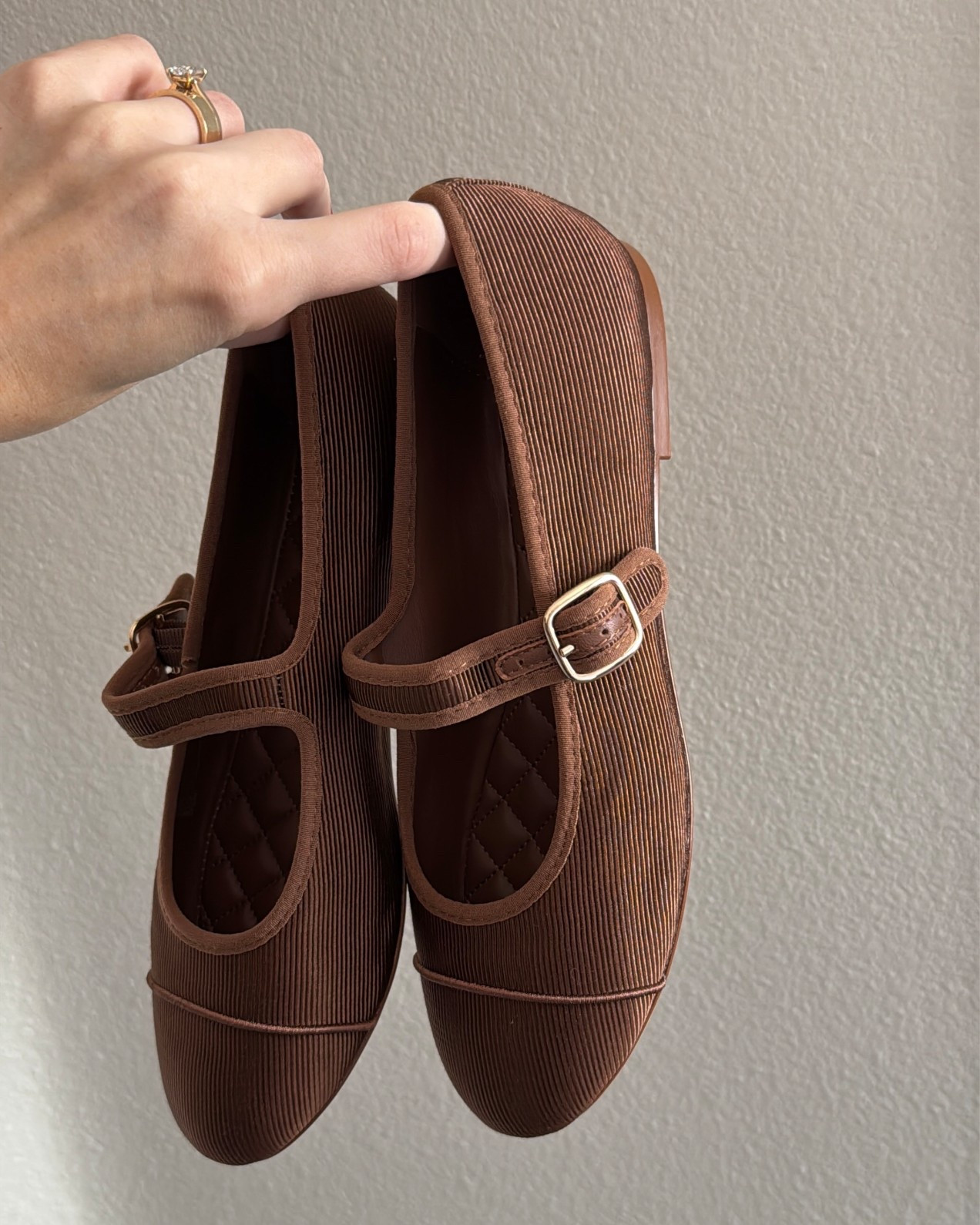 The perfect ballet flat for fall in chocolate brown by Steve Madden 

#LTKFindsUnder50 #LTKautumn #LTKShoeCrush