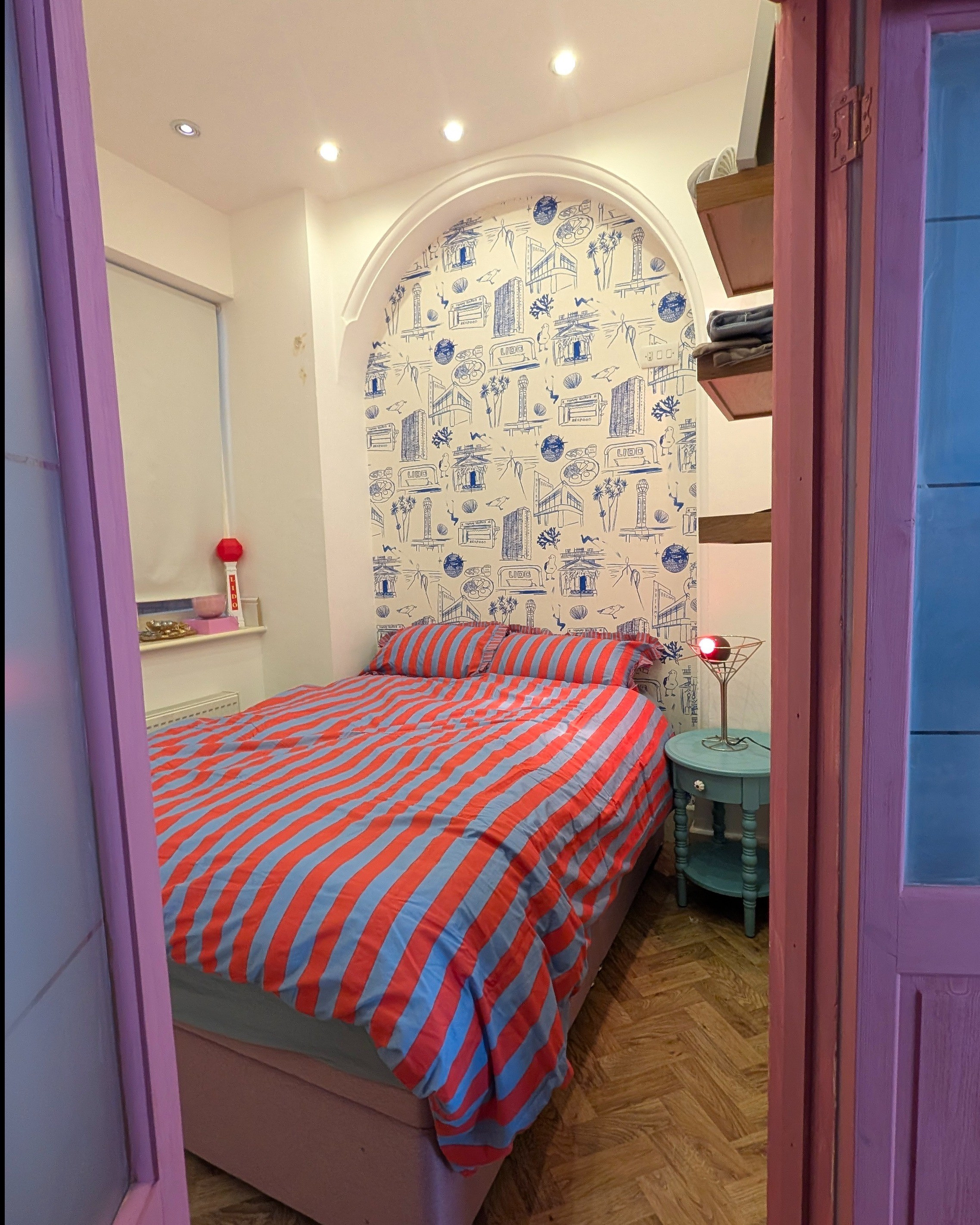 Dreamiest dopamine stripey seaside bed covers and only £15 

#LTKuk #LTKgiftguide #LTKeurope