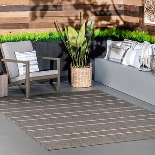 nuLOOM Indoor/Outdoor Venetian Pinstripes Area Rug - 6' 3" x 9' 2" - Black | Bed Bath & Beyond