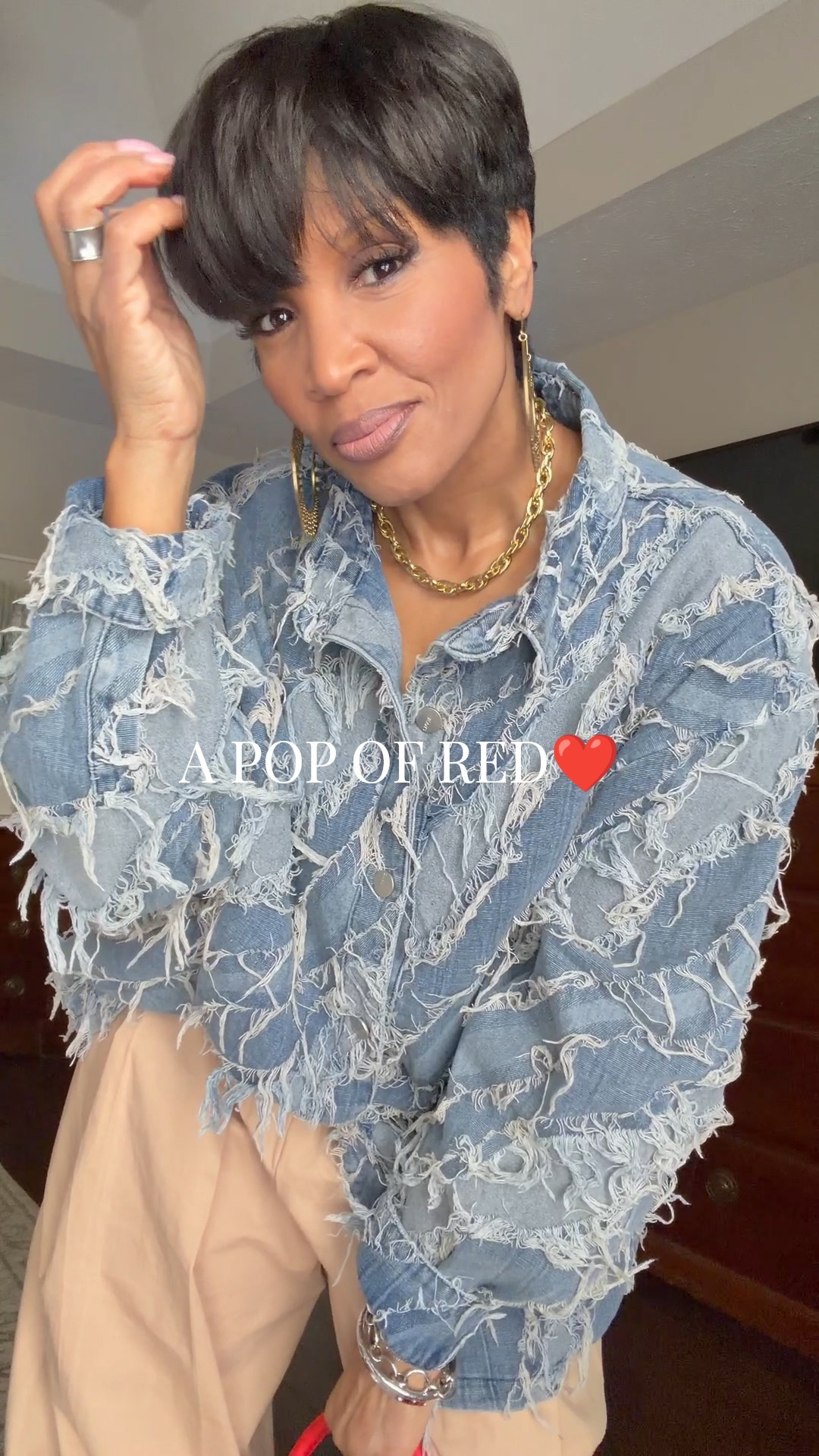 I love a pop of red ❤️