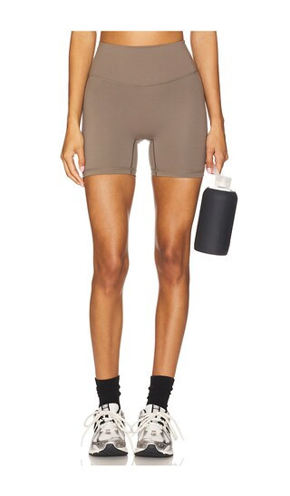 FORM 5 Core Shorts in Tan. - size M | Revolve Clothing (Global)
