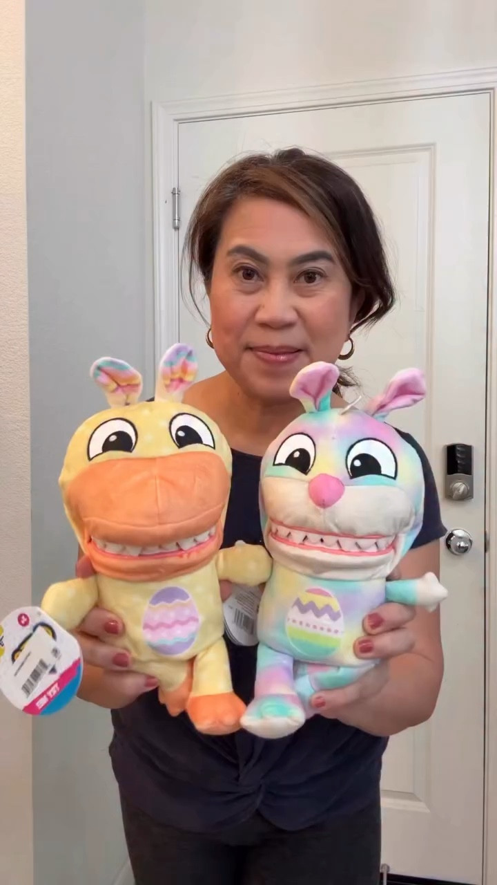 #ad Who’s ready for an egg-stra noisy Easter?! 🐰😂

These Chatter Chompers from Walmart are NOT your average plush… they’re cute, cheeky, and full of surprises (just wait until you squeeze them 🤭). @toymonster_international

My kids have been laughing nonstop—each one has its own personality, so it makes Easter baskets way more fun this year.

Available now at @Walmart—grab them before they bounce away! 🐰✨

#ChatterChompers 
#ToyMonster 
#EasterChompers 
#HopAndChomp

#LTKKids