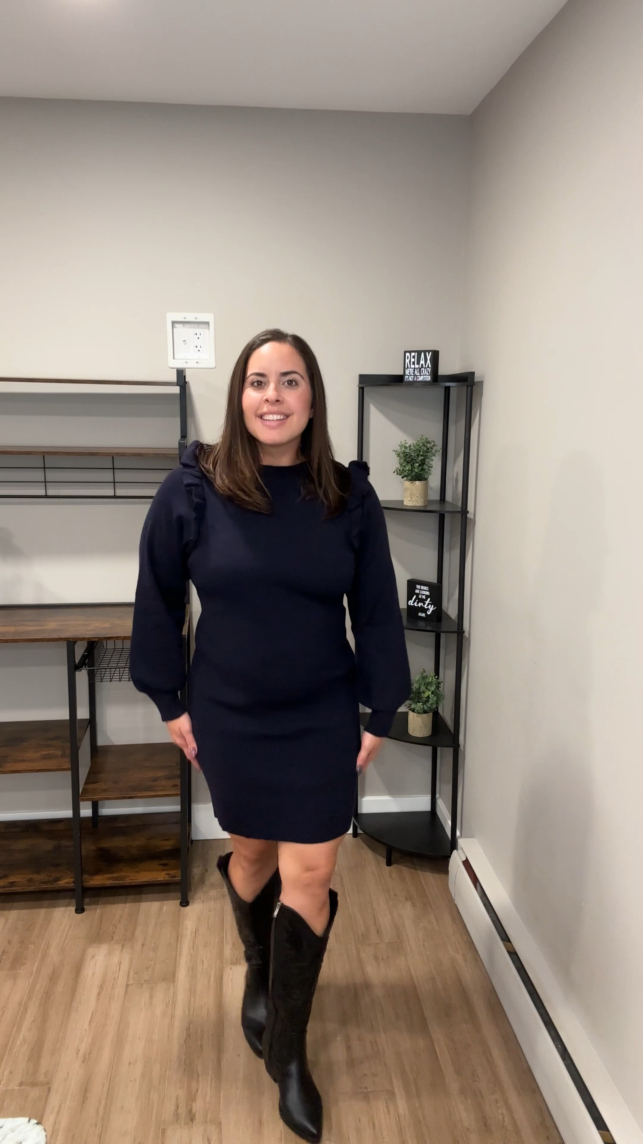 Cute mini bodycon dress on a mid size body
Size XL
Boots size 9

#LTKVideo #LTKMidsize #LTKFindsUnder50