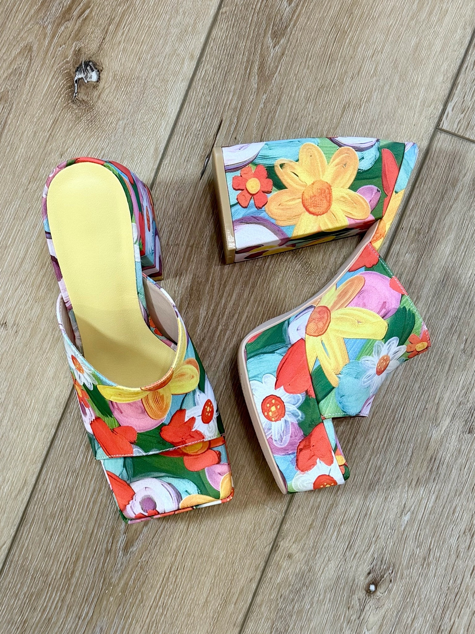 Amazon floral platforms heels

#LTKSeasonal #LTKootd #LTKgrwm