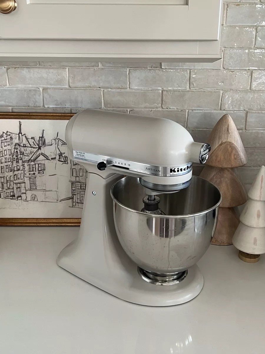 Amazon prime day deals - kitchenaid mixer! #kathleenpost

#LTKSaleAlert

#LTKHome