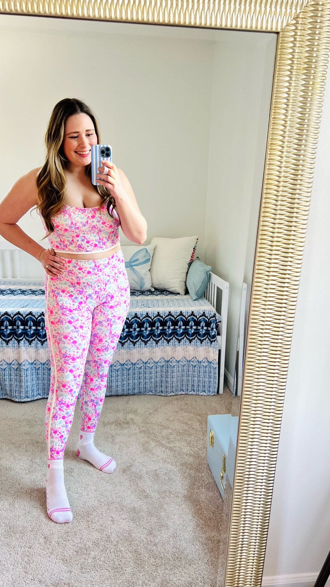 High Intensity Workout Set 💪🏻 Floral Workout Set 🌼 
JoyLab Glow Studio Collection!

Size L Top 
Size M Bottoms 

30% OFF NOW THROUGH SATURDAY 1/10!!! 

#LTKSaleAlert #LTKfitnessgoals #LTKActive