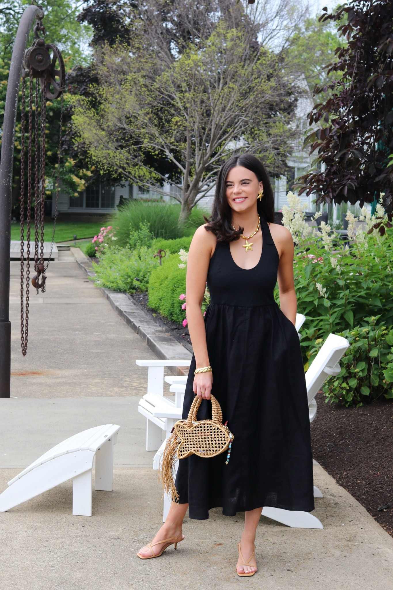 #ad #sponsored #jcrew Classic living in my @jcrew halter linen dress! 
