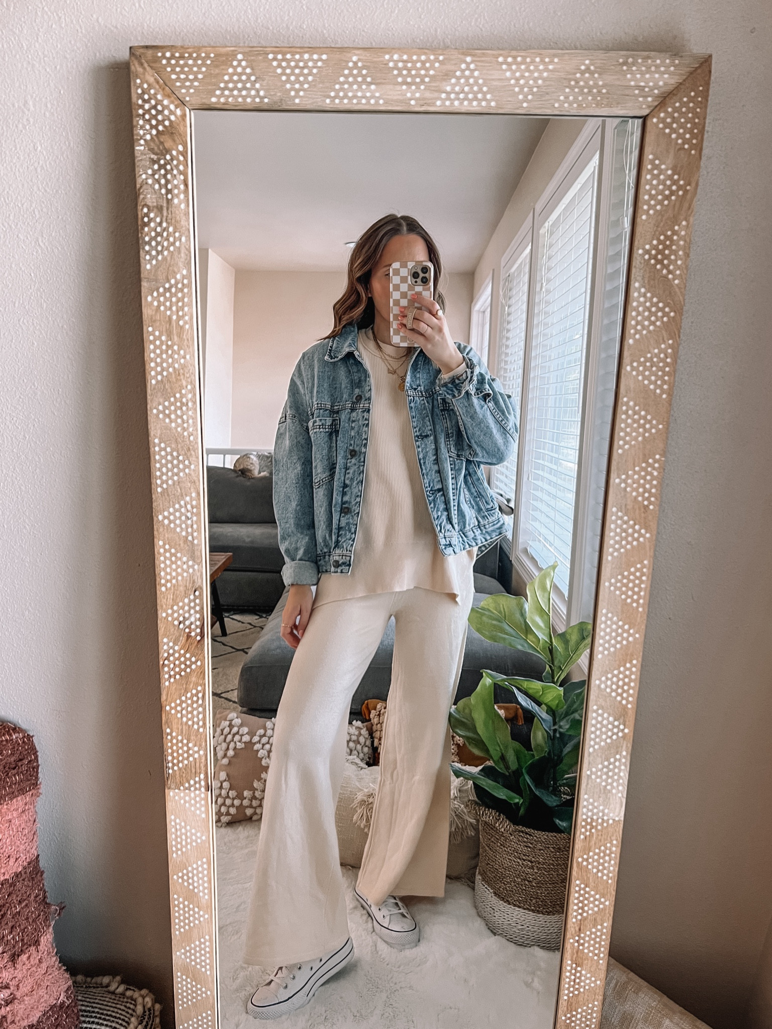 Teacher outfit idea🍎 wearing a small matching knit set and a small denim jacket

Teacher style | classroom style | teacher outfit | casual Friday | outfit idea | teacher finds | 



#LTKstyletip