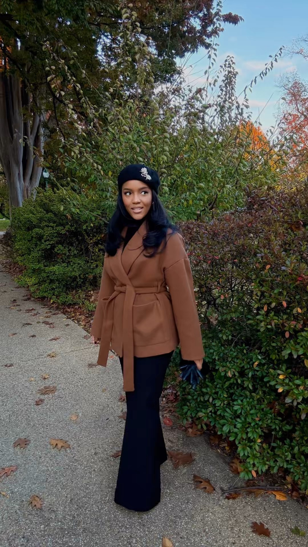 Cold weather is where good outerwear earns its place. The key is finding a jacket structured enough for work but relaxed enough for weekends. This one from Commense checks both boxes with clean lines, warm layering, and easy styling with trousers or denim.

#brownjacket #leathergloves

#LTKWorkwear #LTKSeasonal