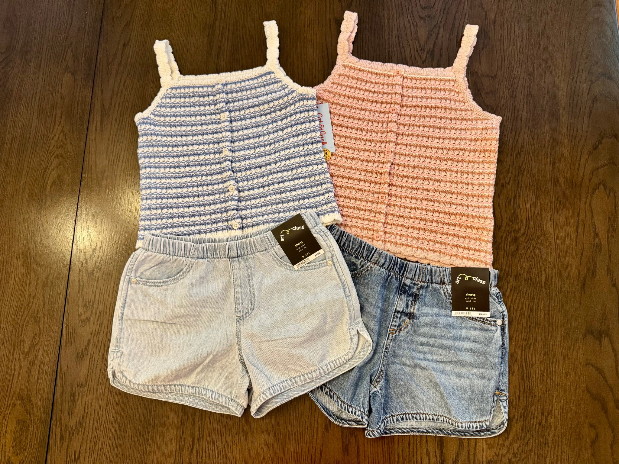 Definitely keeping! New arrivals from Target


Tween. Girls. Kids. Fashion. 

#LTKKids #LTKootd