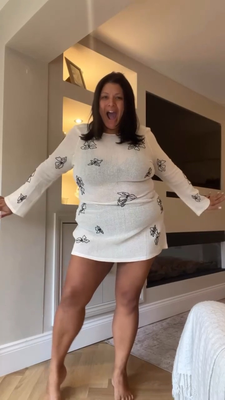 NEW IN @primark PART 2!!! 

Number 1 is my absolute fave!! Someone said it’s similar to last years rivers one but this one is only £16!!!!! 

I’ve not styled any of these how I would wear them.. all my summer stuff is in the garage 😂😂 So this was for pure 
Market research… can confirm researched & loving 😂

What’s ya fave?? Let me know if you want links & I’ll get them up!! 

AMAZING @primark KEEP EM COMING🩷

#primark #primarkhaul #plussizeuk #size20 size22