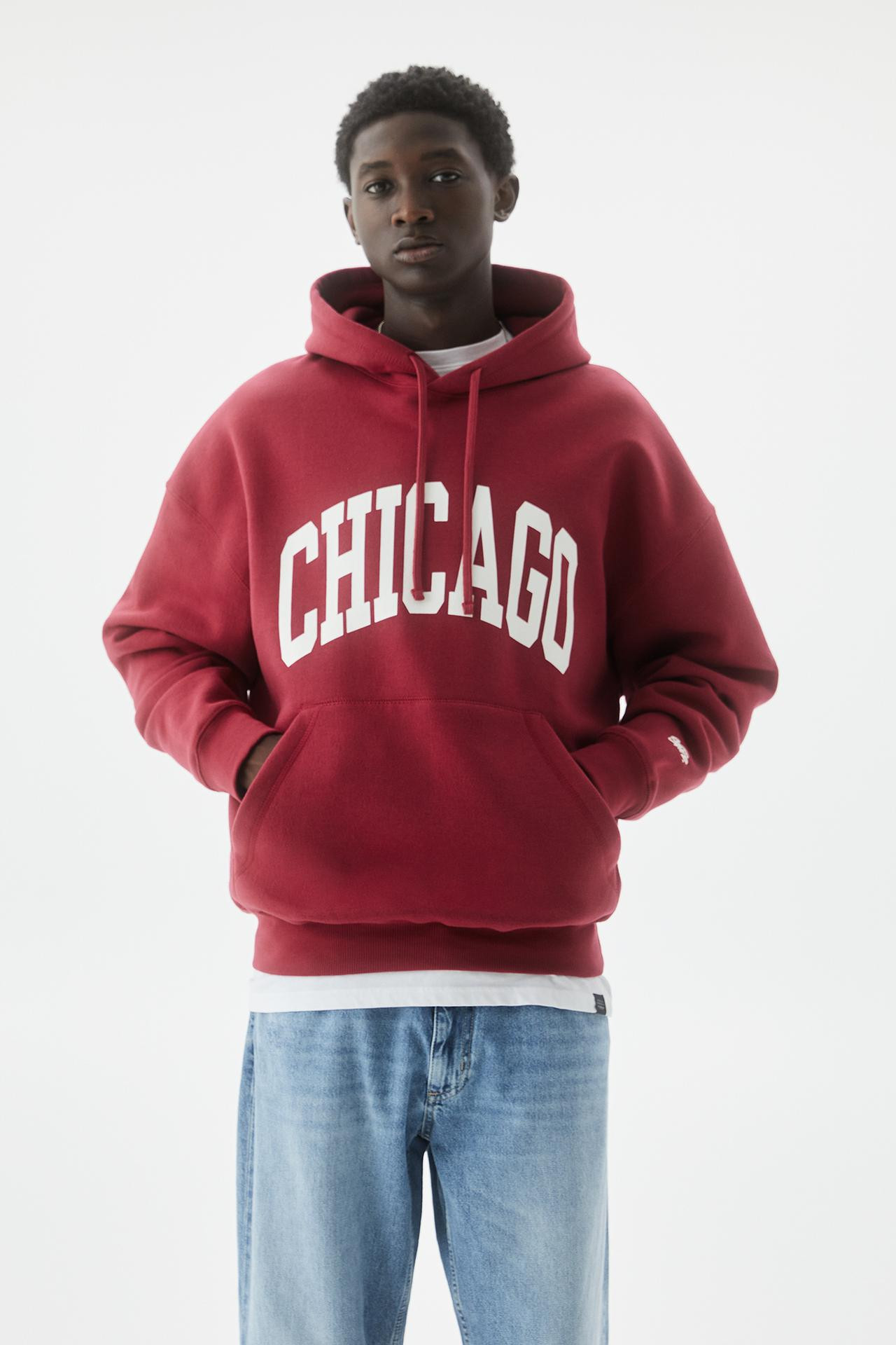 Red Chicago hoodie | PULL and BEAR UK