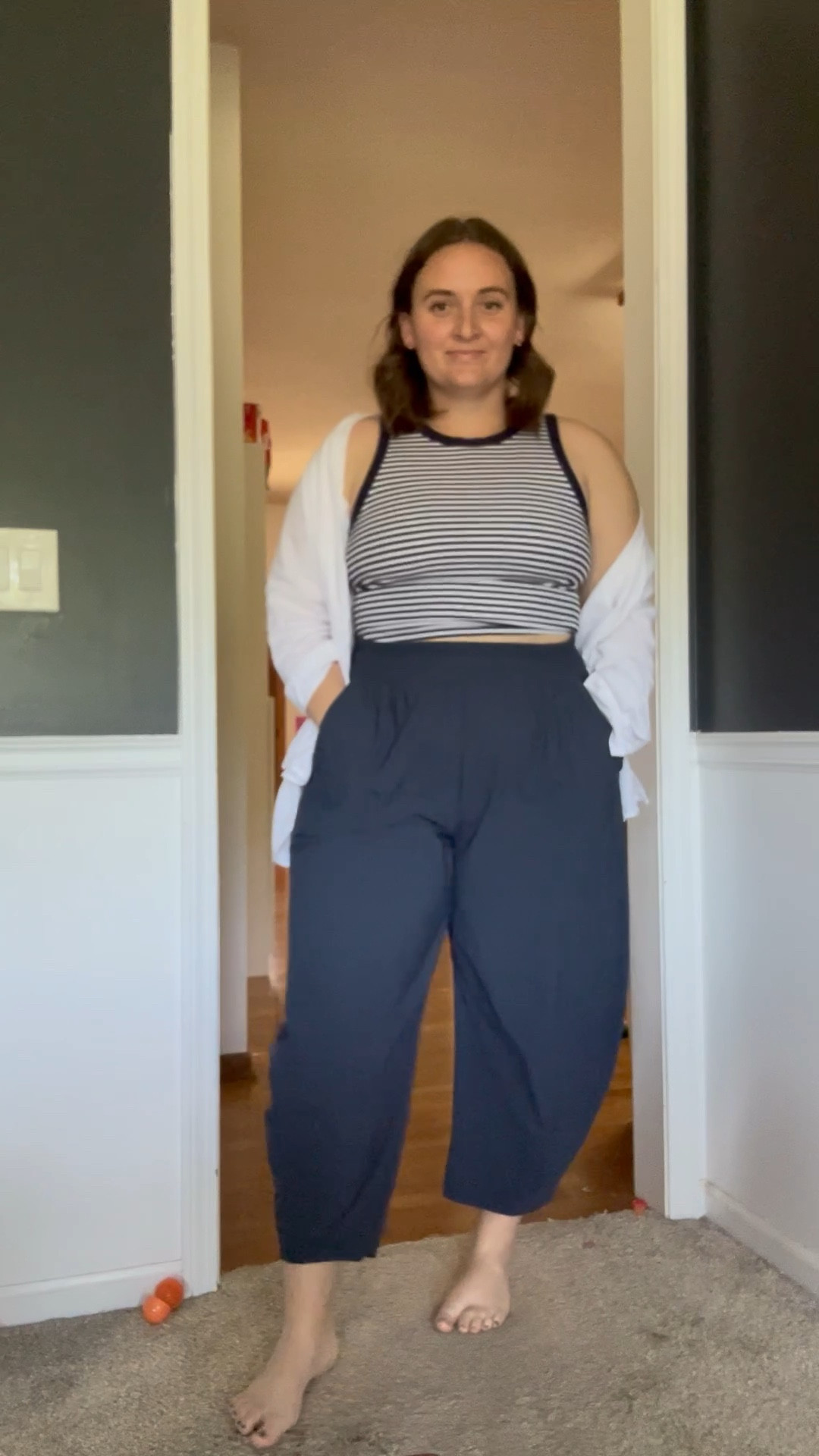 Shook at how much I love these barrel leg pants. Never thought think shape would be my style but in these loose athletic pants it’s perfect. So flattering and so comfortable and the perfect light weight for spring into summer pant  