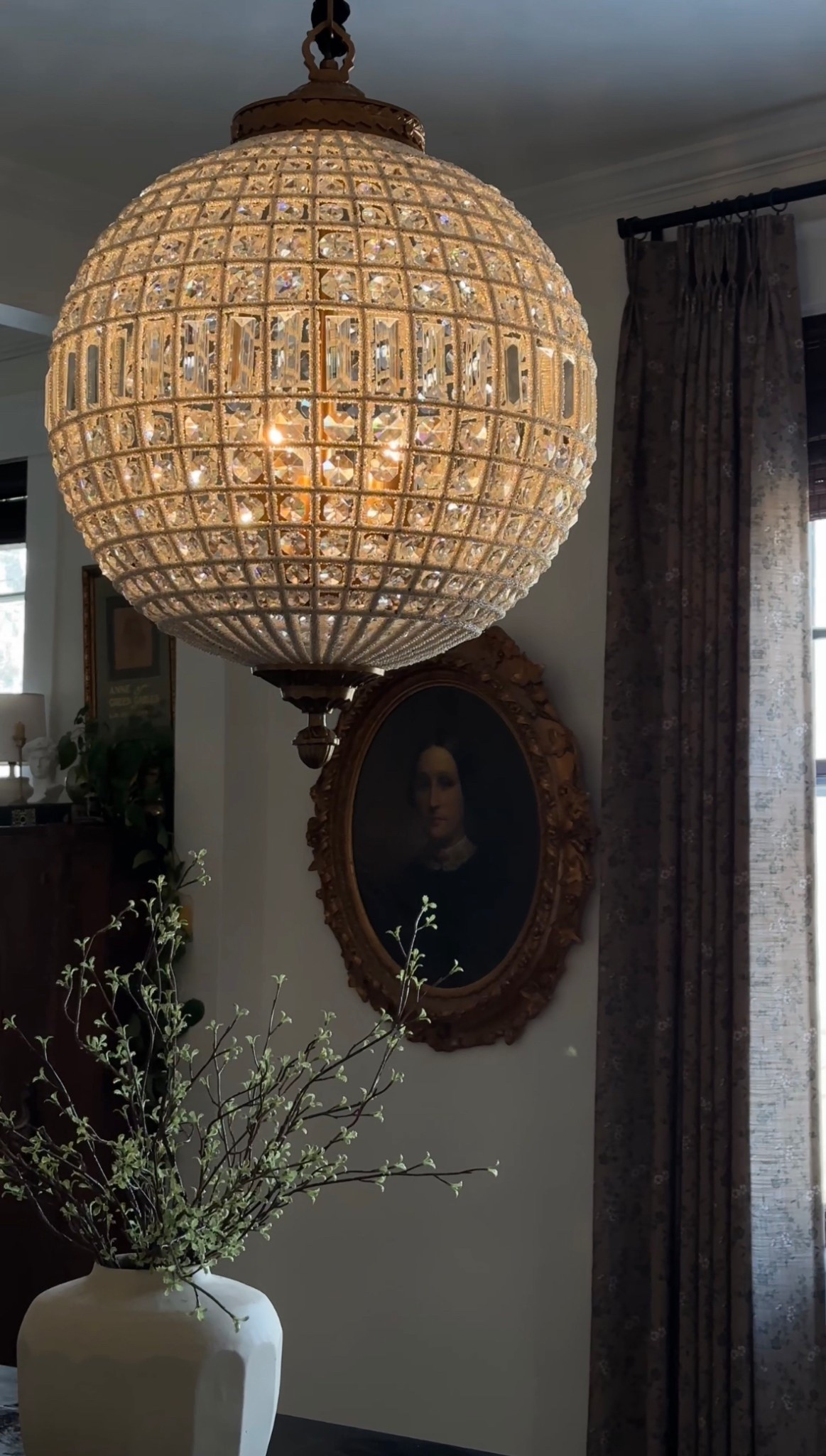 🍸✨instant elegance with this gorgeous new light fixture! #homedecorfinds #lightfixtures #LTKhome