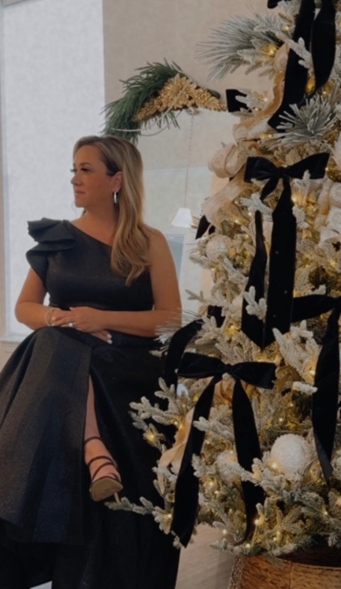 New Year’s Outfit Edit. 
I linked a few of my favorite New Year’s looks here, but click my Amazon link in my bio for the entire outfit roundup. 


#NewYearsOutfit #NYEStyle #AmazonFinds #AmazonFashion #ShopMyLook #HolidayStyle #OutfitInspo #LTKCreator


#LTKSeasonal #LTKHoliday