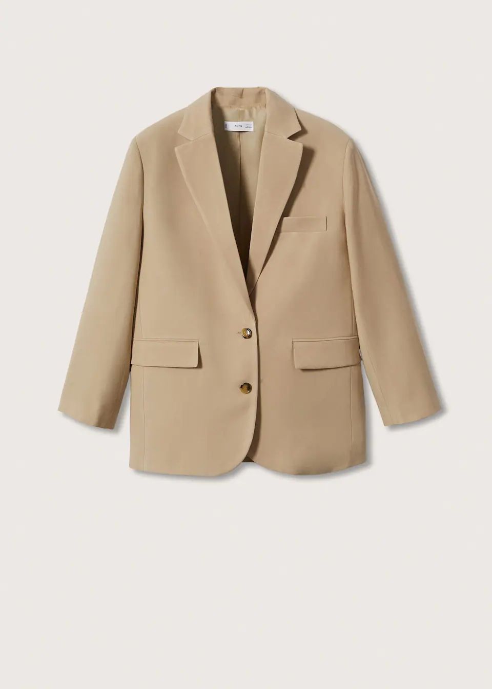 Oversized suit jacket

Committed Collection. Structured design. Oversize design. Long design. Lapel- | MANGO (UK)