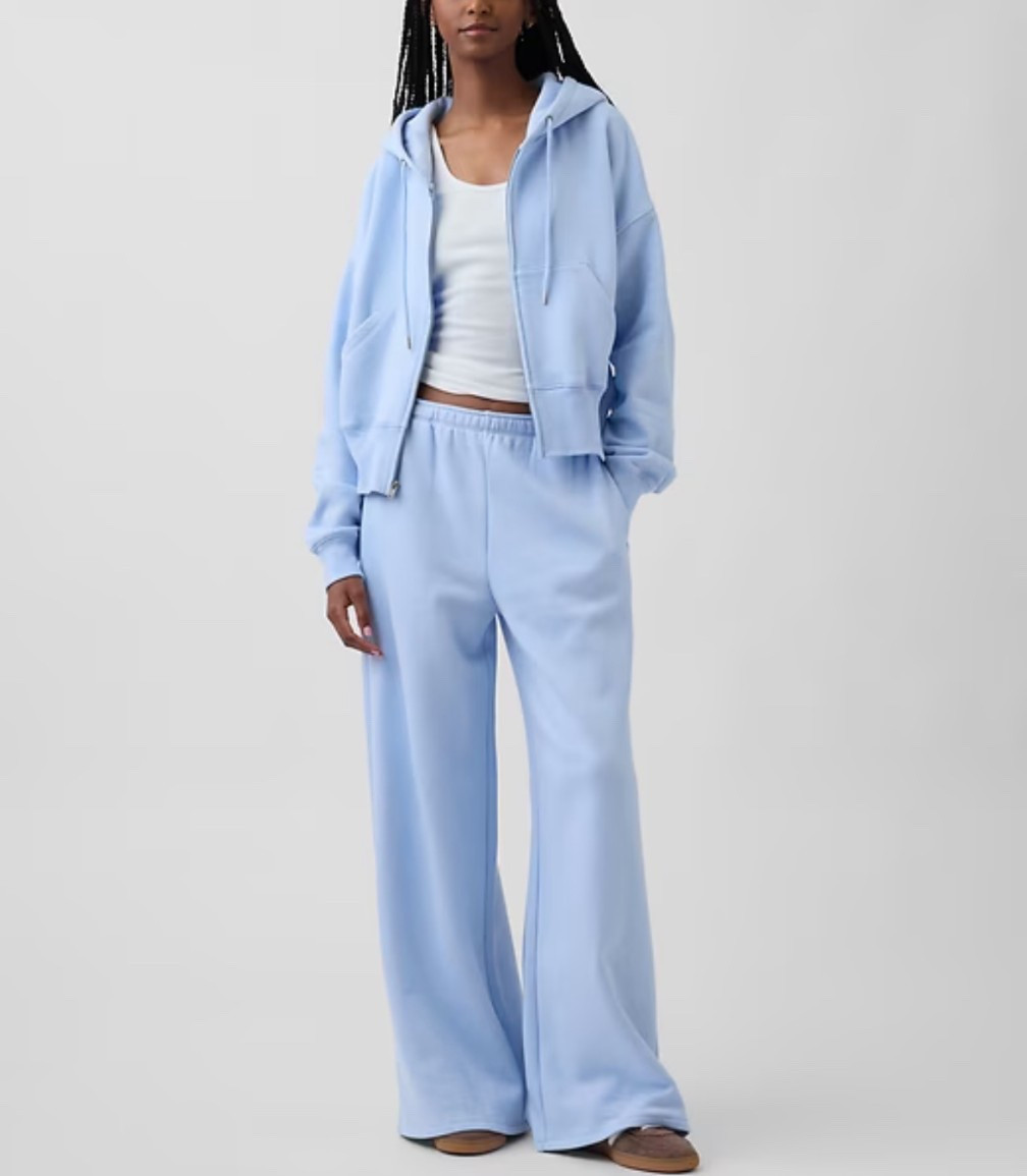 Gap friends and family cell love these oversize sweatpants and zip up jacket hoodie. Also love these wide leg linen pants. ￼

#LTKSaleAlert #LTKootd #LTKgrwm