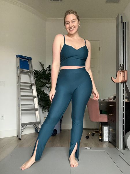 40% off this stunning bandier workout / athleisure set in a deep turquoise blue green it’s TTS I’m wearing an XL it’s so chic with the flare cut out detail on the pants and the top has busy shelf support you could wear with jeans and a over sized shirt too


 LTKcurves curvy fit 

#LTKfit #LTKsalealert #LTKunder100