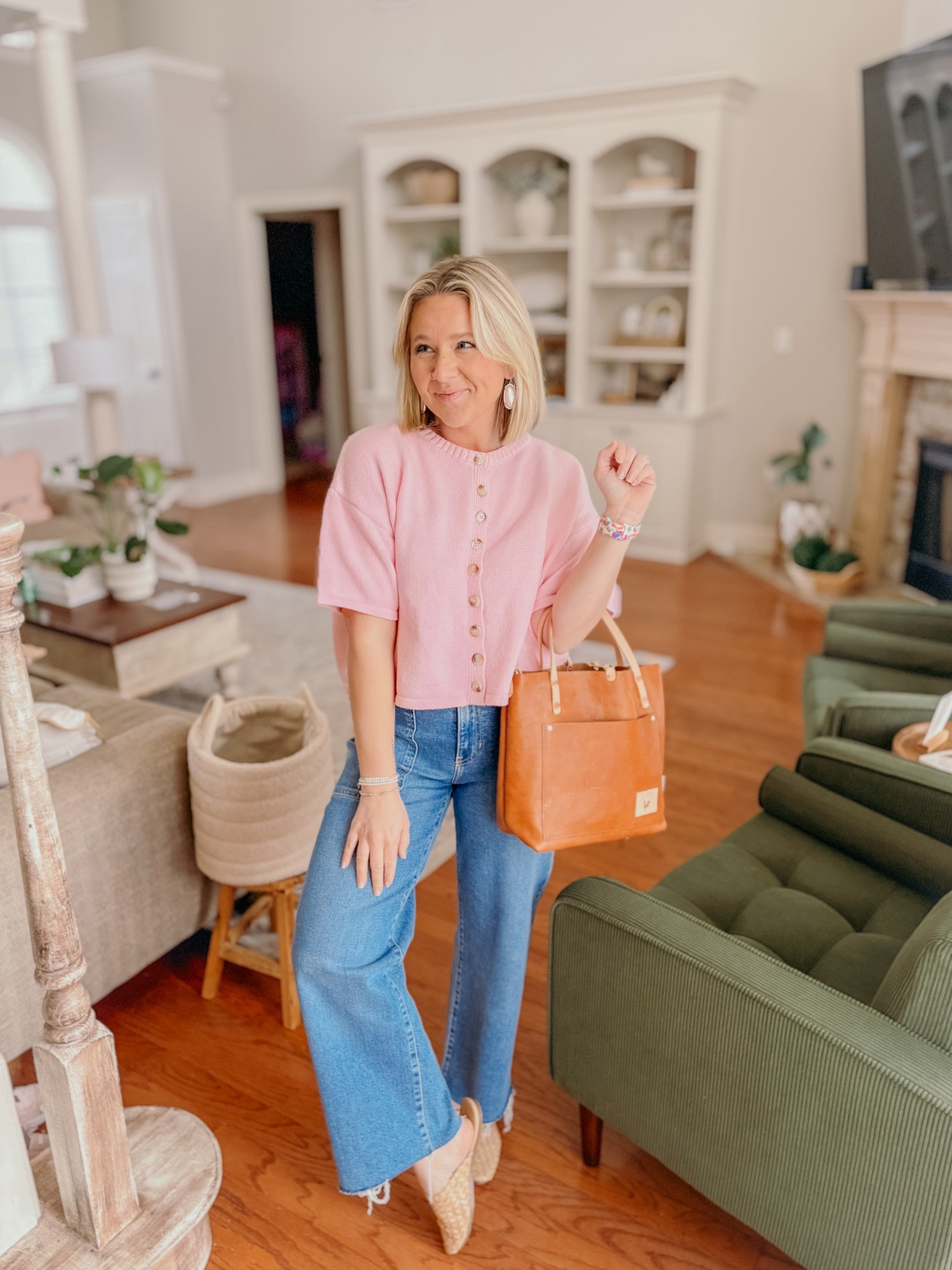 Happy Monday! 💕 I got this outfit from a local boutique called Misplaced Jane, but I tried to find some similar items!

#LTKPetite #LTKootd #LTKmomlife