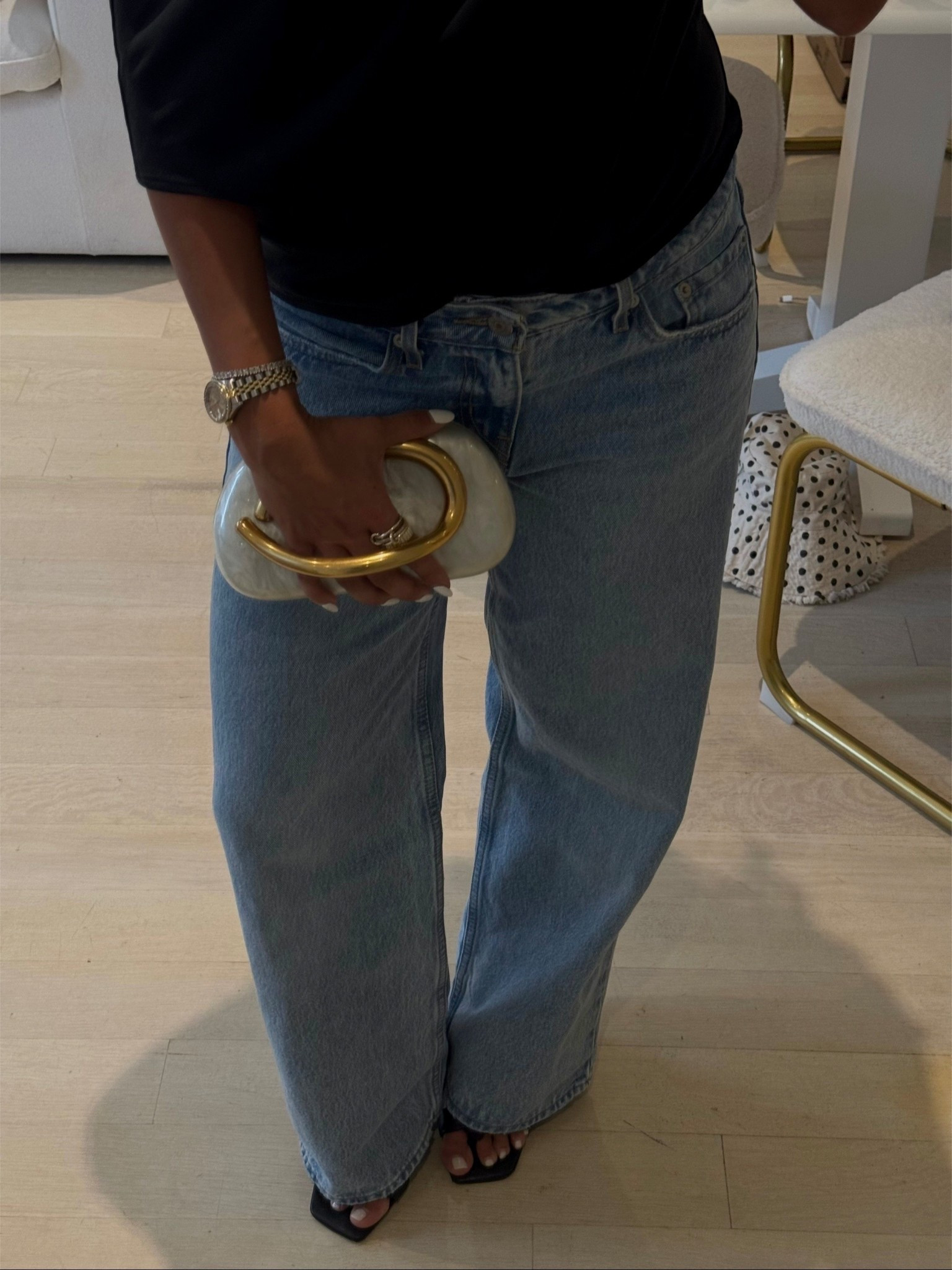 best low rise jeans EVER

#LTKFindsUnder50 #LTKFindsUnder100 #LTKPetite