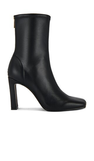 Steve Madden Khelan Boot in Black. - size 9.5 | Revolve Clothing (Global)