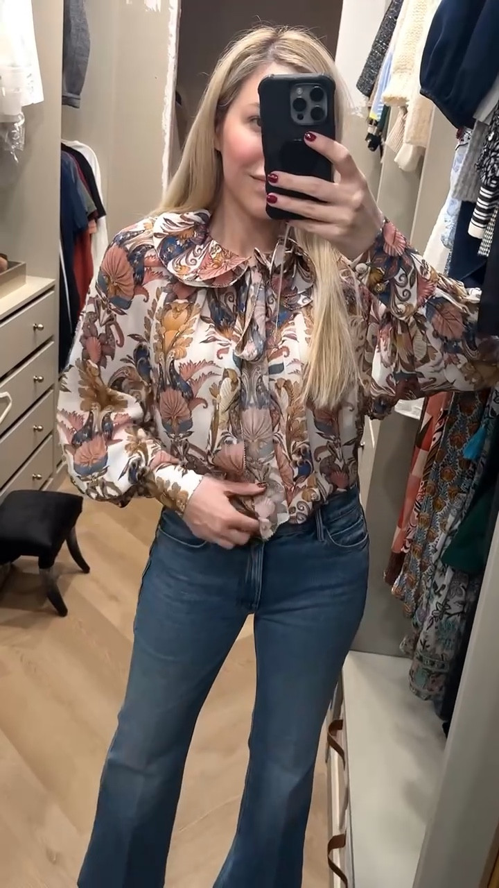 Spring outfit 
**JEANS RUN SMALL BUT HAVE A LITTLE STRETCH**
I sized down for a more loose fit - they do run on the smaller side 