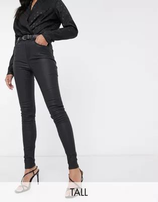 New Look Tall – Figurformende, beschichtete Skinny-Jeans aus schwarzem Kunstleder | ASOS (Global)