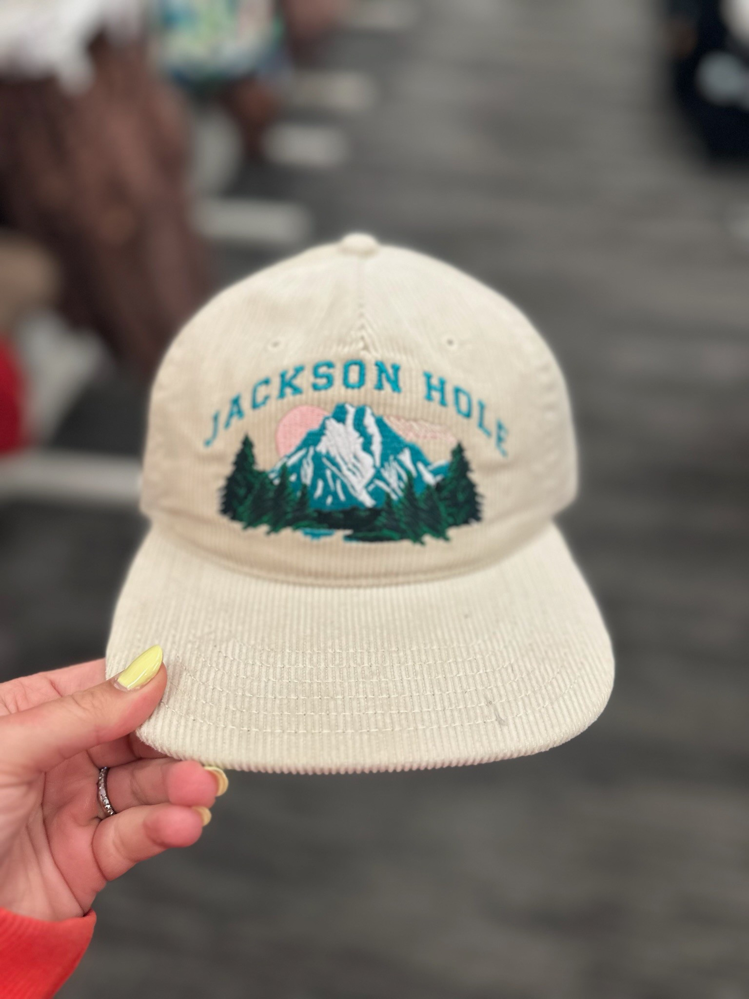 Cutest hat!


Hats  accessories  casual style  casual look  Heykatieejay



#LTKSeasonal #LTKStyleTip