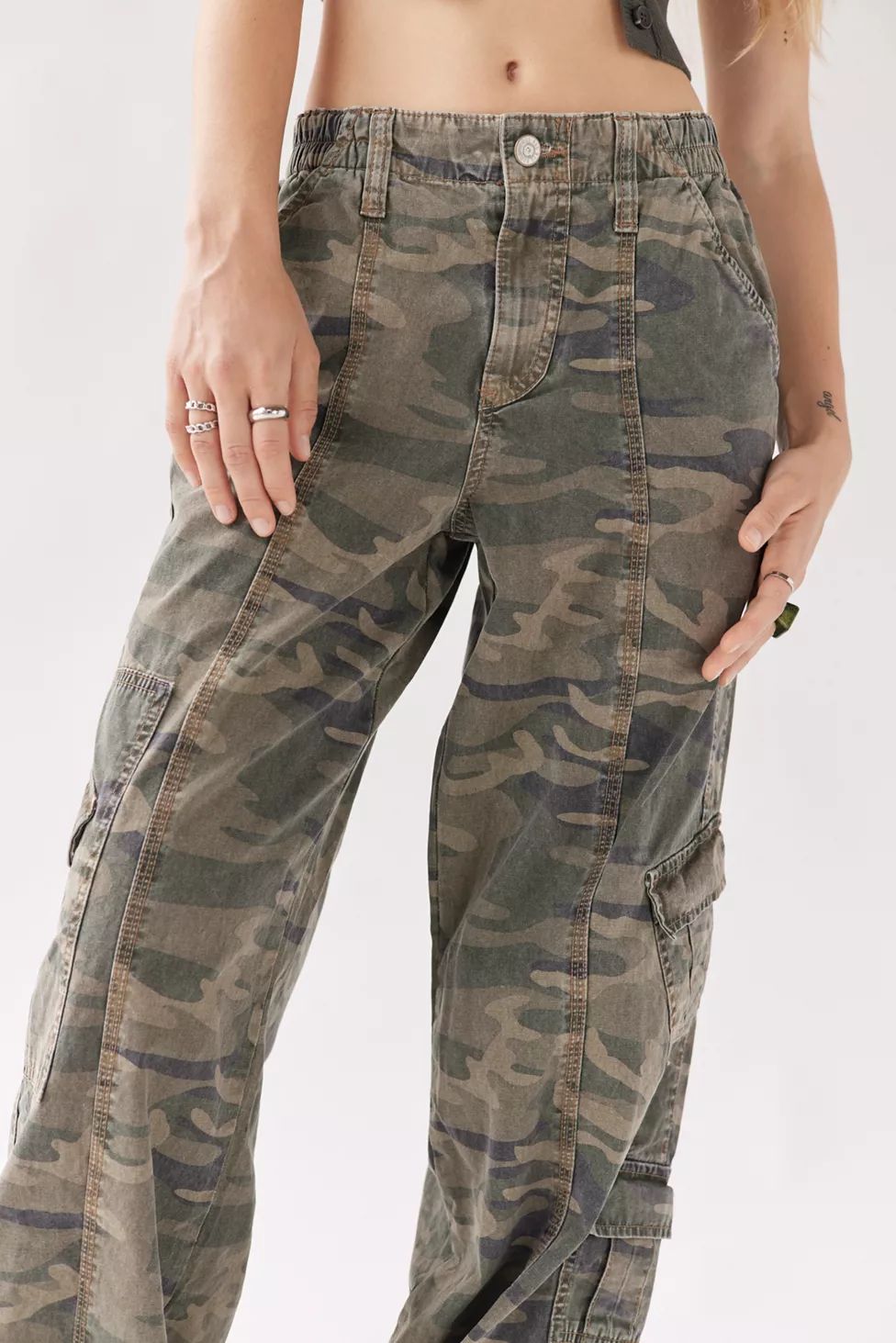 UO Y2K Camo Cargo Pant | Urban Outfitters (US and RoW)