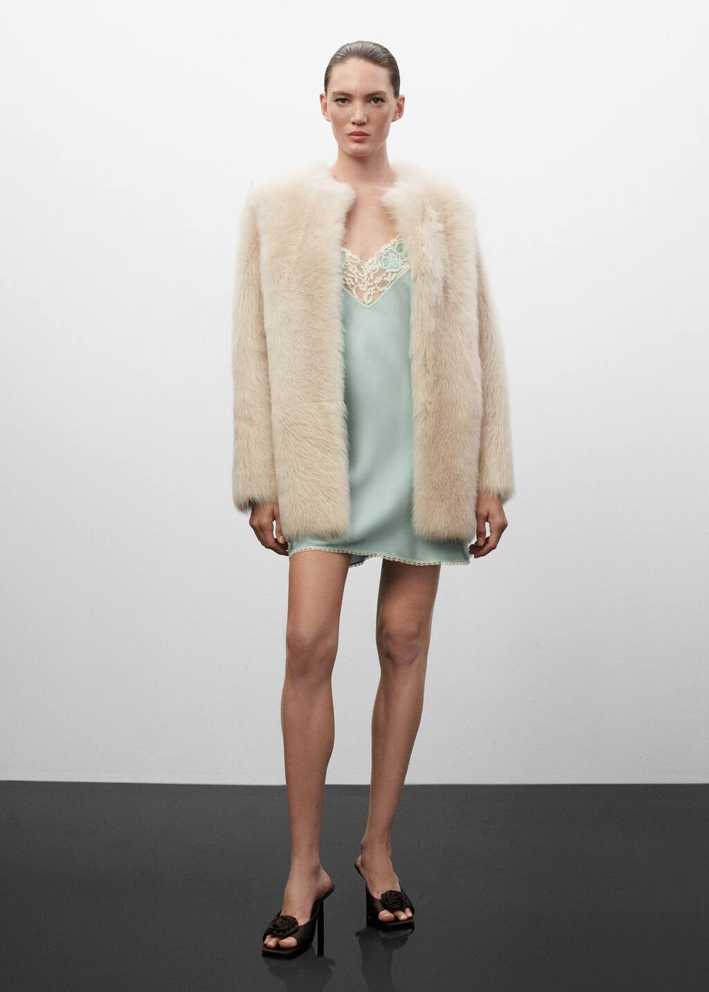 Leather coat  with fur-effect interior -  Women | Mango United Kingdom | MANGO (UK)