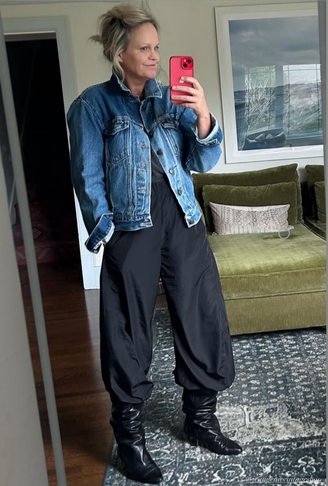 Add a boot and tick in your pant 😎